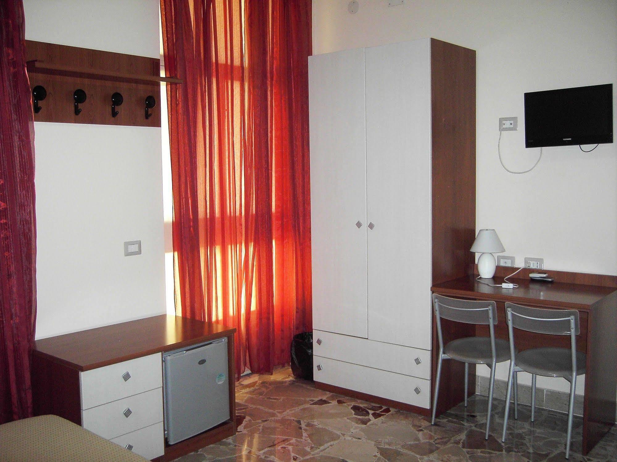 Etna Inn Motta Sant'Anastasia Exterior photo